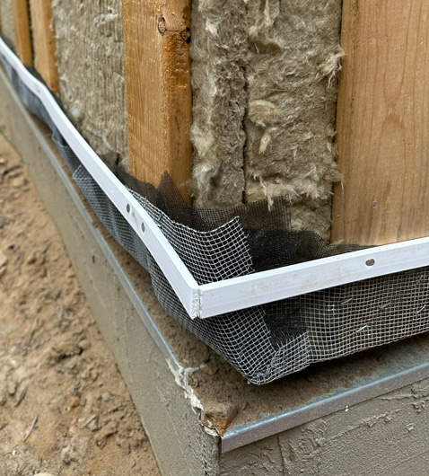 Hardie Plank siding starter strip