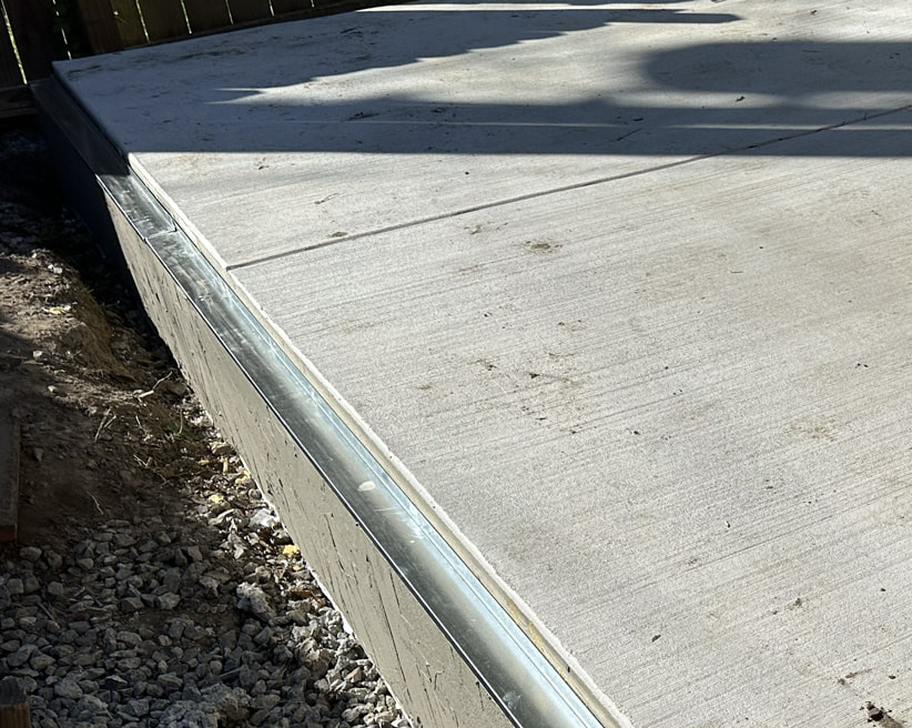 Slab insulation with Z-Flashing